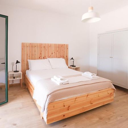 Nona'S Rooms Himare Esterno foto